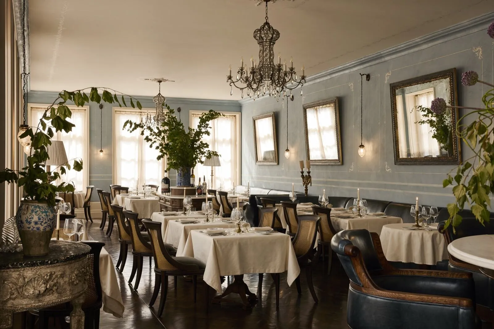 38_module_image_bg_main_1749826331.webp